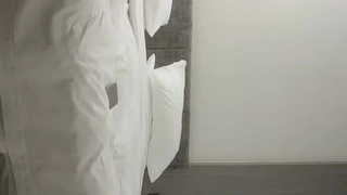 露脸极品女神！巨乳少妇下部！点赞300更新后续！