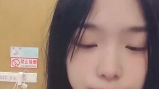 熟女继母和少女继女三人行