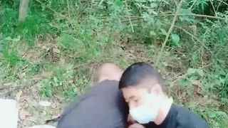 KU剧情演绎_美容养生会所里的小少妇享受男技师的服务，